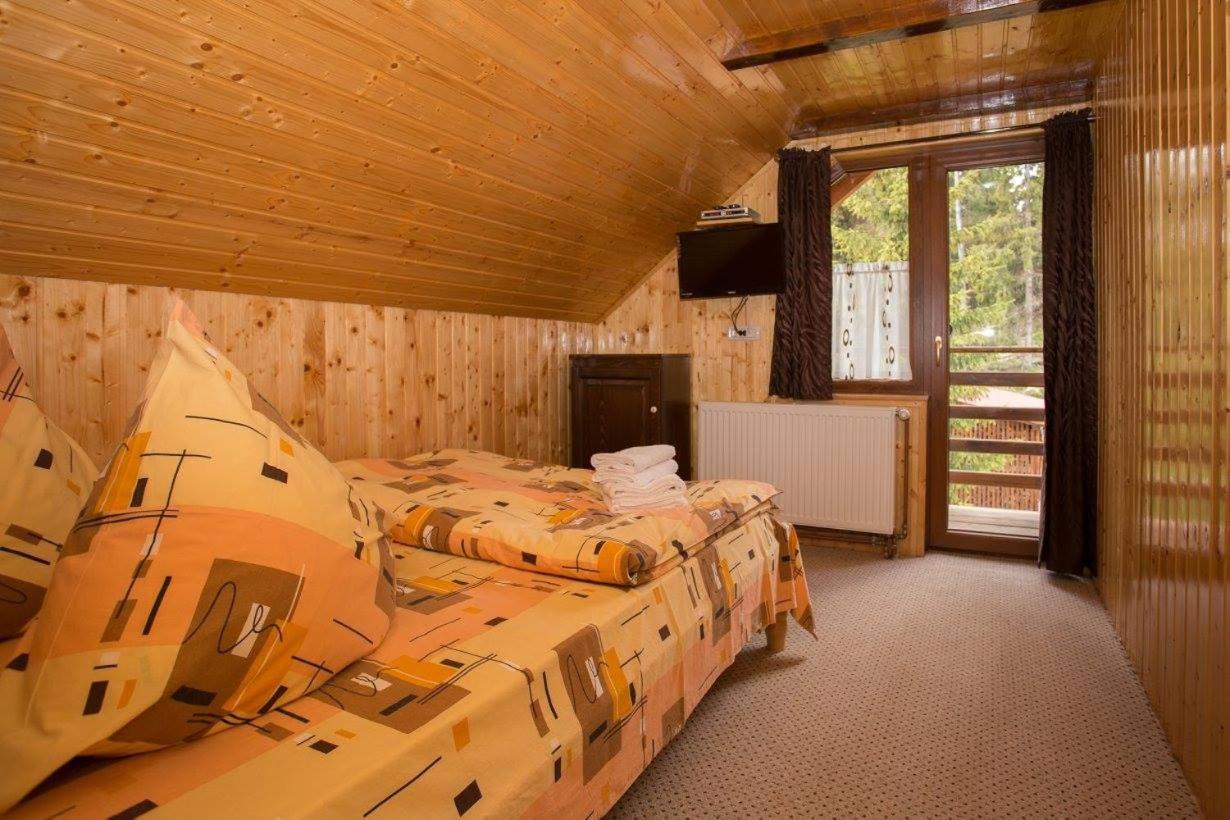 Cabana Ama Hotel Tău Bistra Eksteriør billede