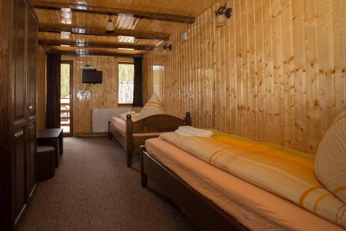 Cabana Ama Hotel Tău Bistra Eksteriør billede